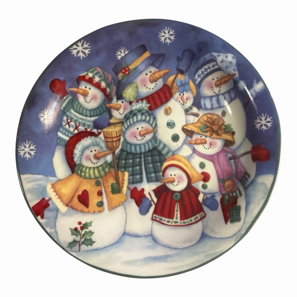 Vintage Studio 33 Snowman Family 8" Holiday Desert Plate #63240 Handcrafted